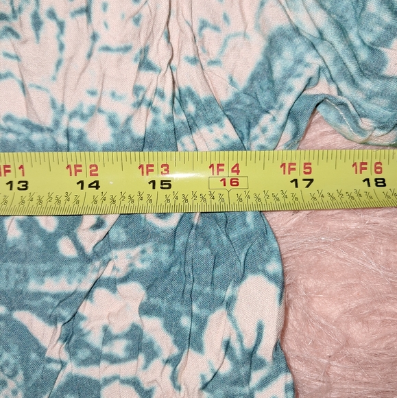 Chaser Criss Cross Back Blouse - Picture 5 of 6